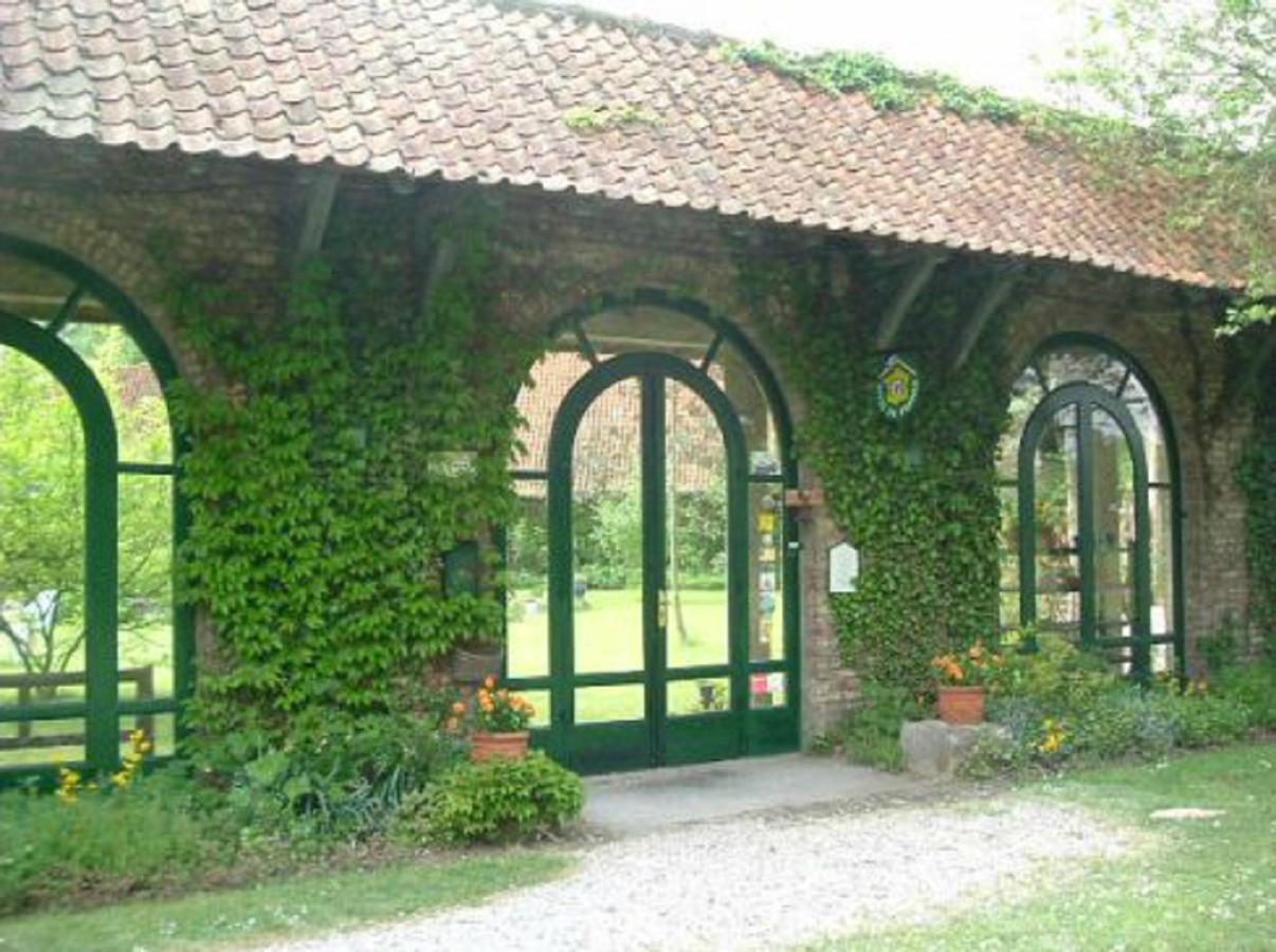 Manoir De Bois En Ardres Bed & Breakfast Dış mekan fotoğraf